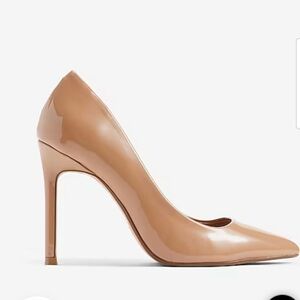 Size 9 classic pump in pecan tan